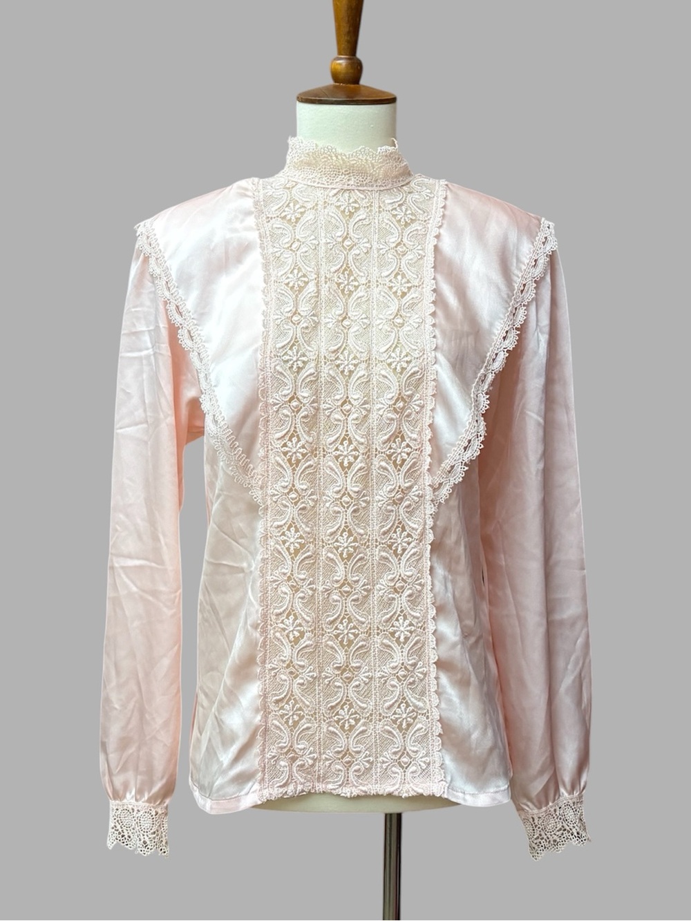Vintage Nicola Lace-Front Pink Satin Blouse size 6 Light Pink Long Sleeve 80s